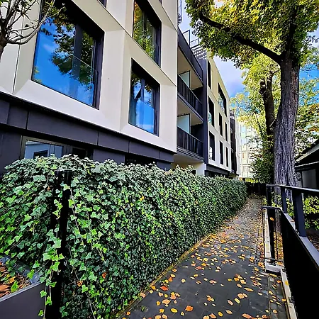 Apartment Luxury Design Loft Apartment, , Swimming Pool, Gym , Private Parking